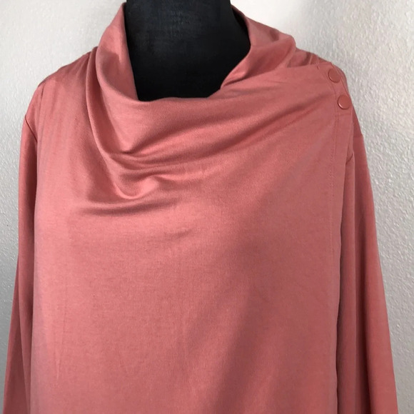 zūda Wrap Size Medium Rose Z-Knit Drape Snaps Thumbholes Athleisure Top - Picture 5 of 15